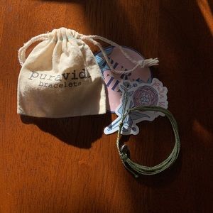 Green pura vida bracelet